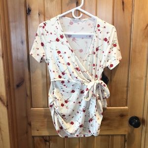 Women’s Sz M Maternity & Nursing Friendly Ruched Top